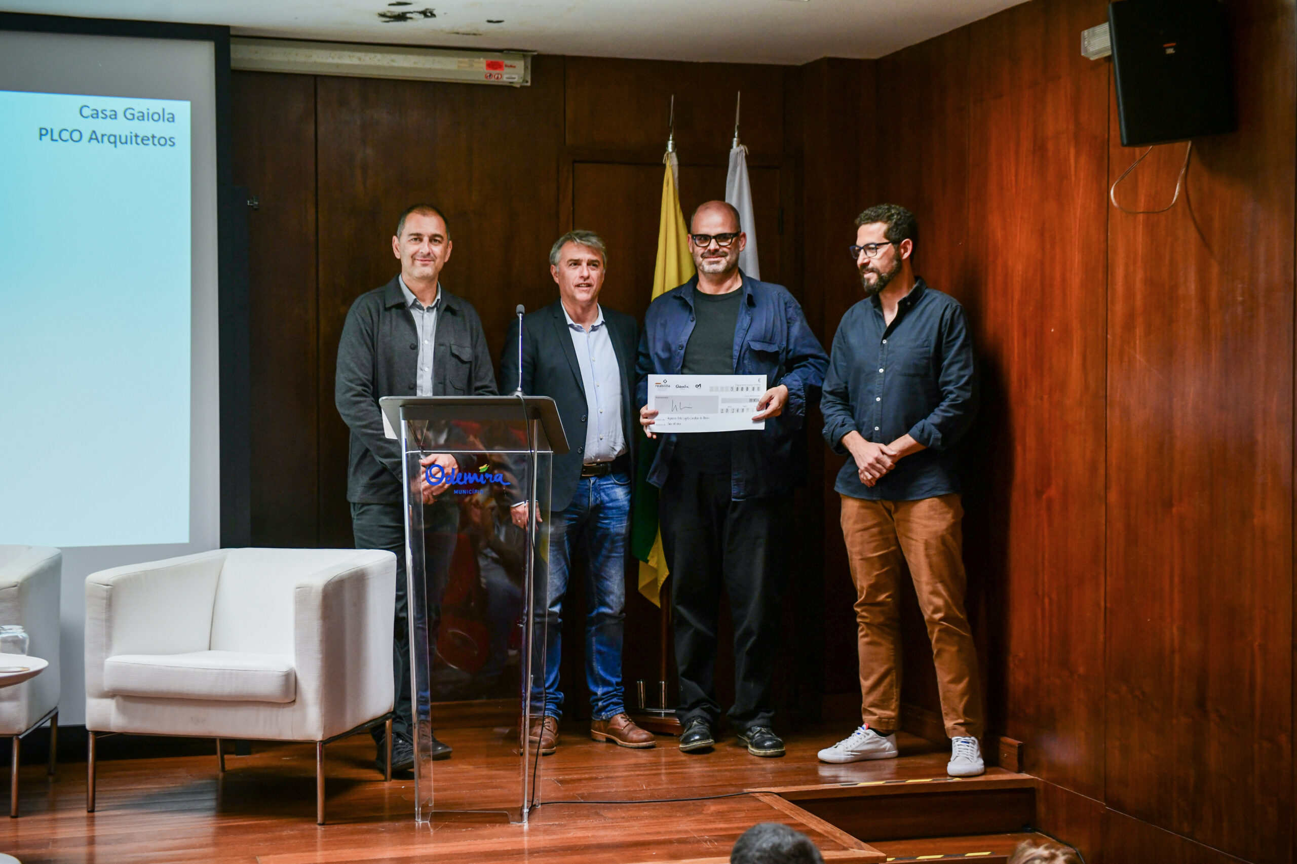 Sul Informação - Prémio de reabilitação urbana de Odemira entregue a Monte West Coast