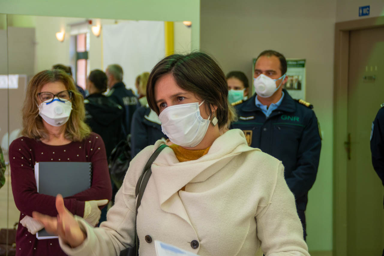 Sul Informação - Migrantes recebem kits de combate à Covid-19 porque «queremos que sejam bem tratados»
