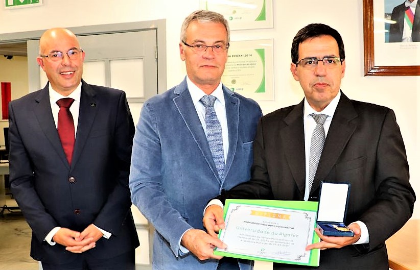 Sul Informação - Aljezur entrega Medalha de Ouro do Município à Universidade do Algarve