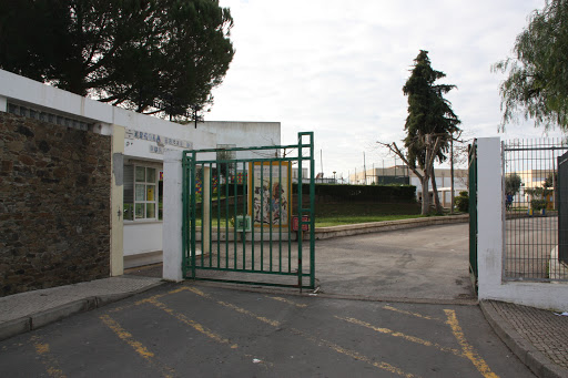 Sul Informação - Câmara lança concurso para obras na escola EB 2,3/S de Ourique