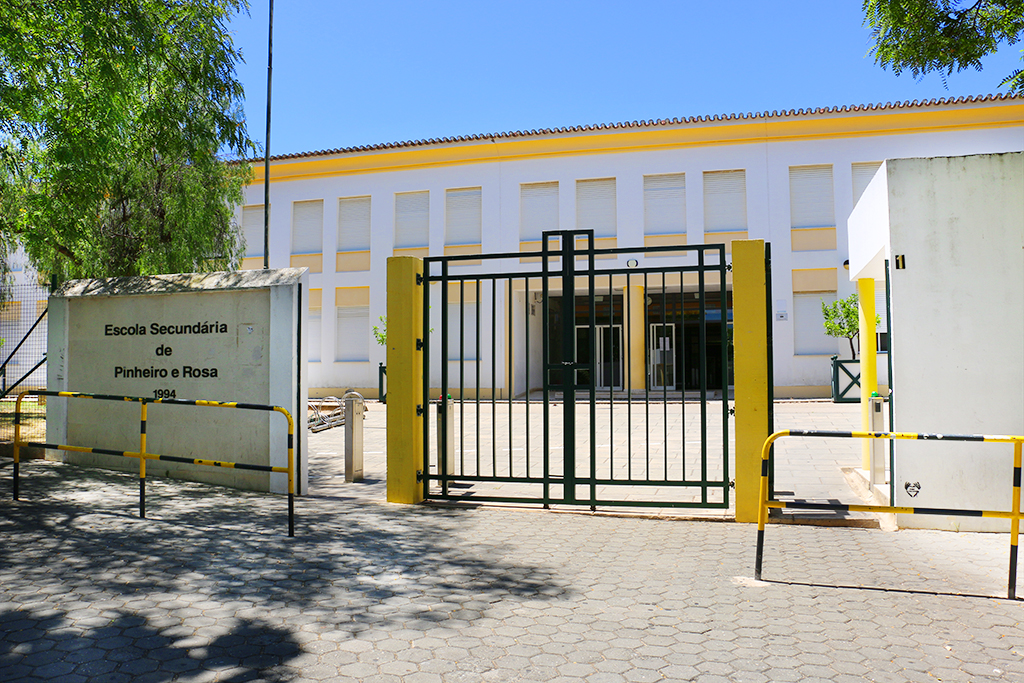 Sul Informação - Escola Secundária Pinheiro e Rosa discute “Igualdade de Género”