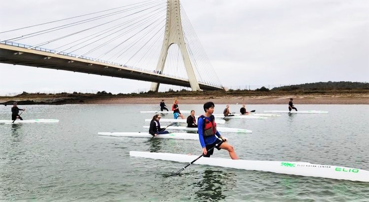 Sul Informação - Cinco equipas canadianas de canoagem estagiaram em Lagoa
