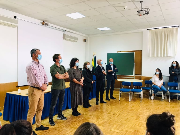 Sul Informação - Executivo camarário de Lagoa foi às escolas do concelho para se apresentar aos alunos