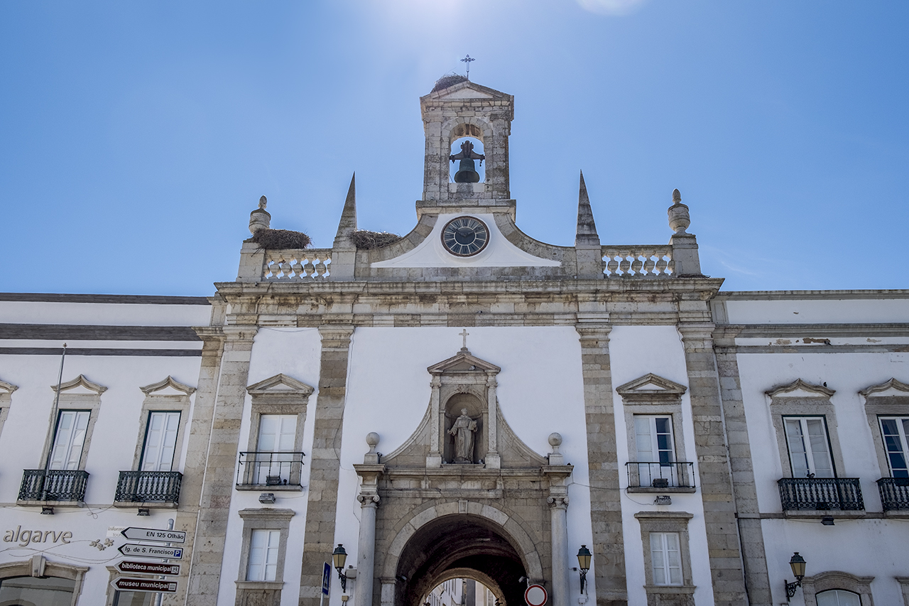 Sul Informação - Melhores fotografias do Centro Histórico de Faro estão expostas na Galeria Arco