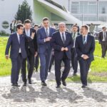 Sul Informação - Pedro Sánchez e Luís Montenegro receberam medalha da Universidade do Algarve
