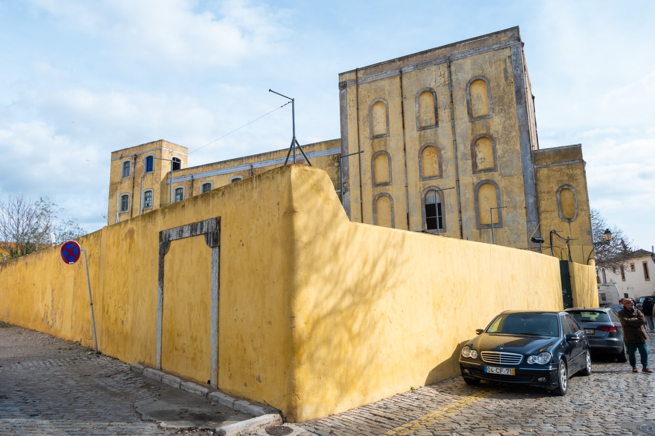 Sul Informação - Fábrica da Cerveja deita muros abaixo para “invadir” a Vila-Adentro de Faro