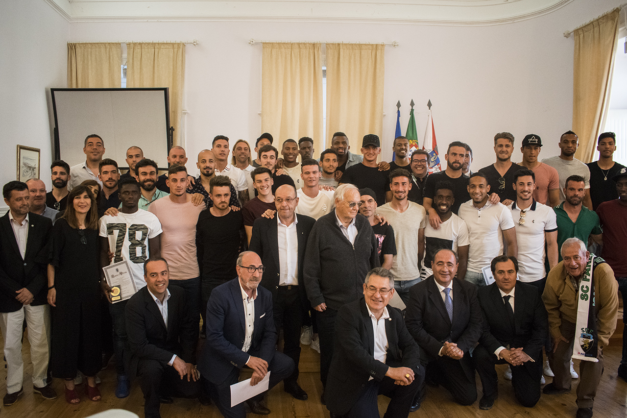 Sul Informação - Farense «voltou a nascer após luta terrível» e foi homenageado pela subida à II Liga [com fotos]