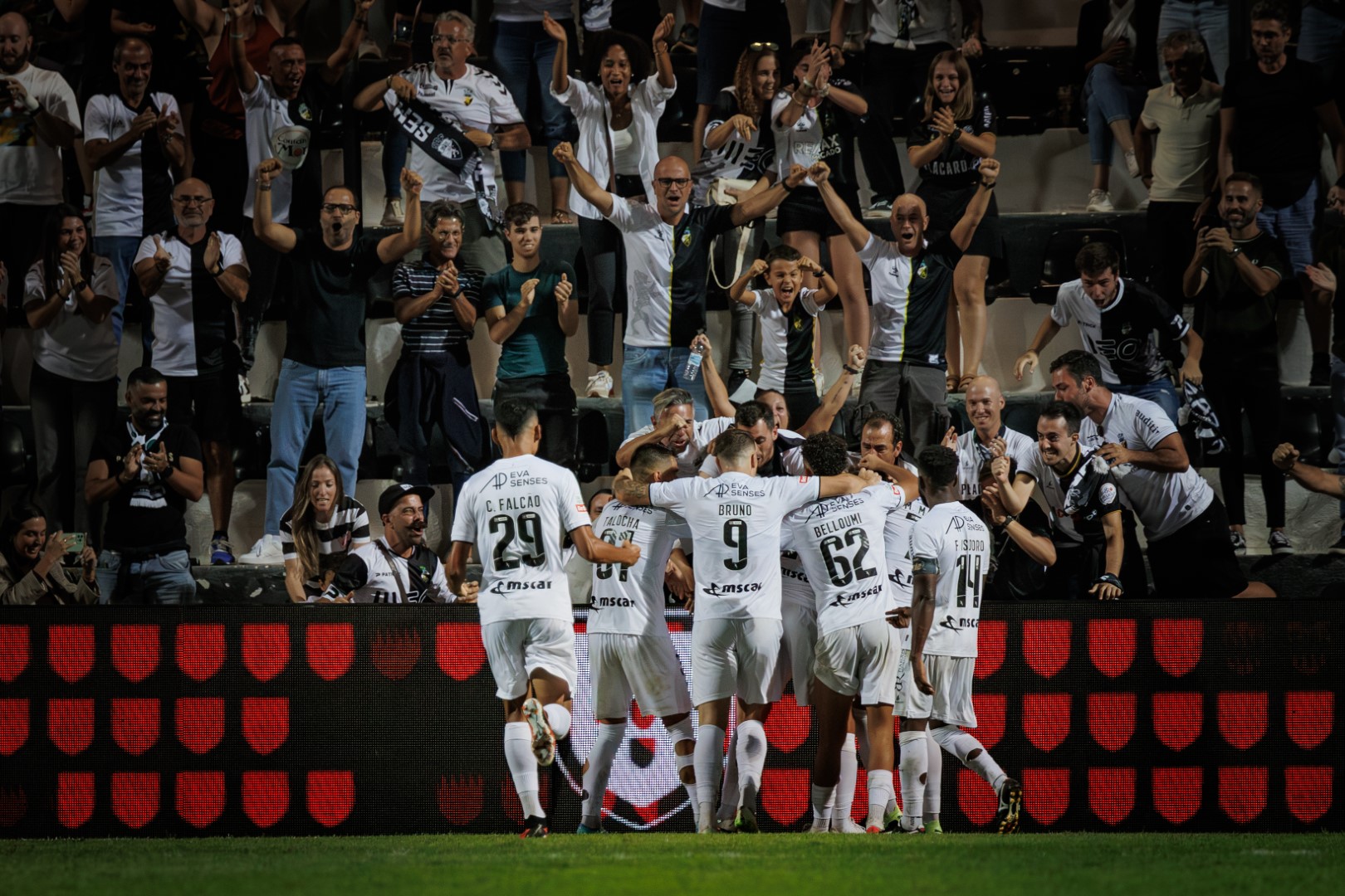 Sul Informação - RUA FM vai relatar jogo entre Farense e FC Porto