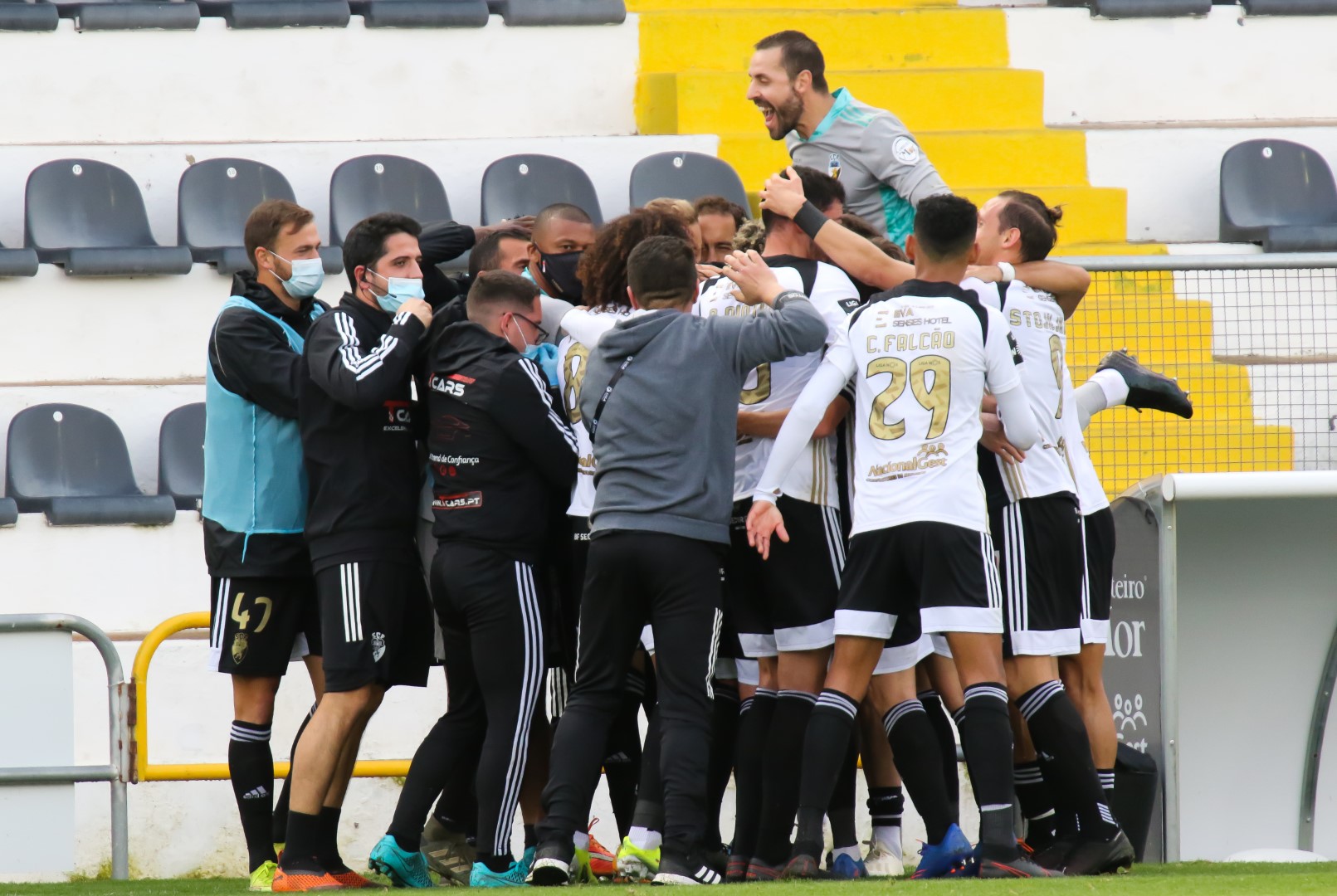 Sul Informação - Farense garante primeira vitória fora e foge ao último lugar da I Liga