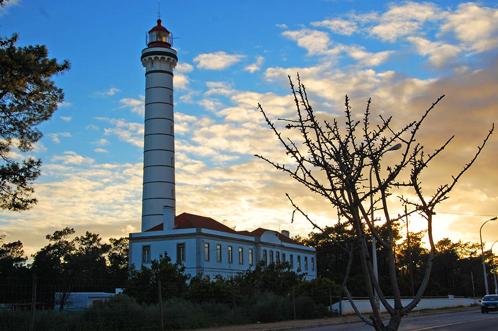 Sul Informação - Marinha abre os faróis a visitas às quartas-feiras das 14 às 19h00