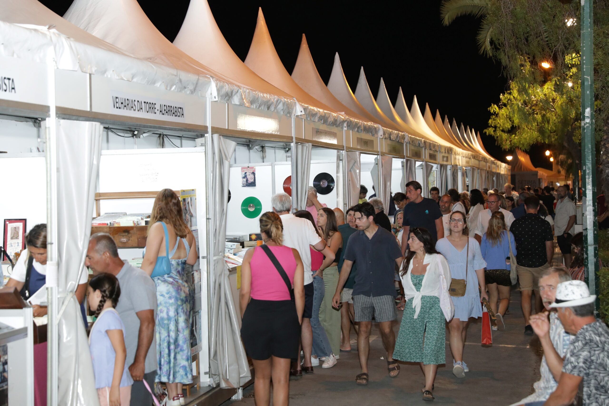 Sul Informação - Feira do Livro de Tavira promove encontro com autores