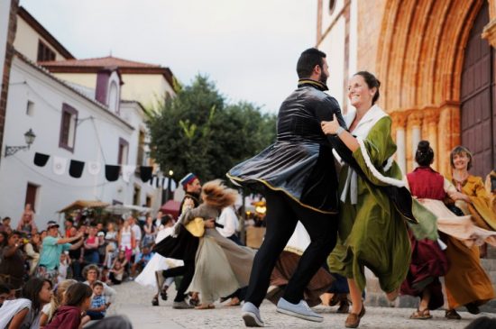 Sul Informação - 135 mil pessoas visitaram a 13ª edição da Feira Medieval de Silves