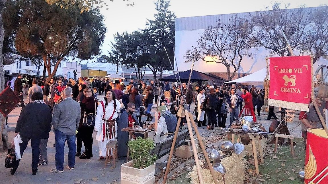 Sul Informação - Feira de Natal de Lagoa terá comédia, recriações históricas e Reis Magos em camelos