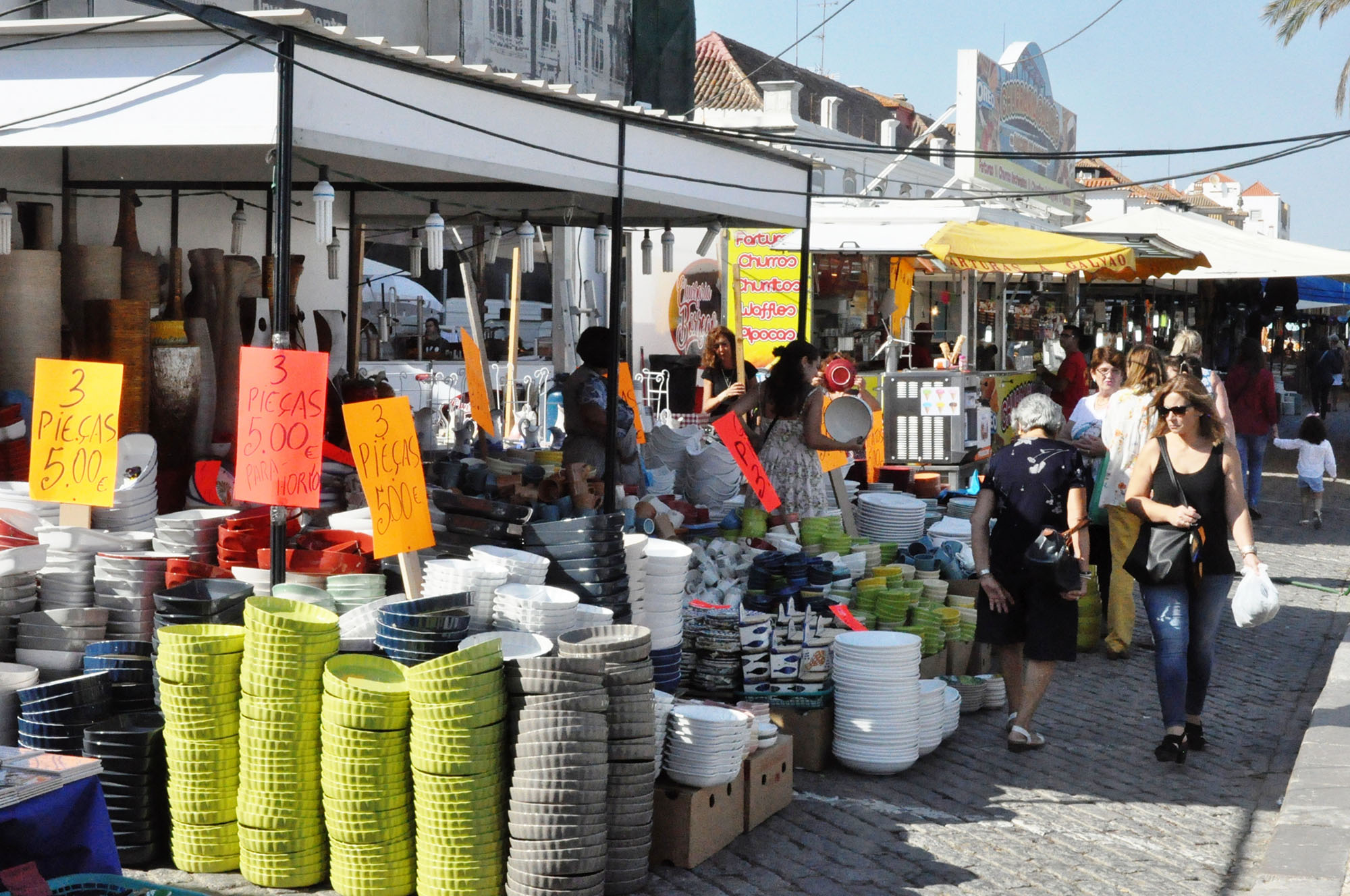Sul Informação - «Milhares de visitantes» voltam a rumar à Feira da Praia de Vila Real de Santo António