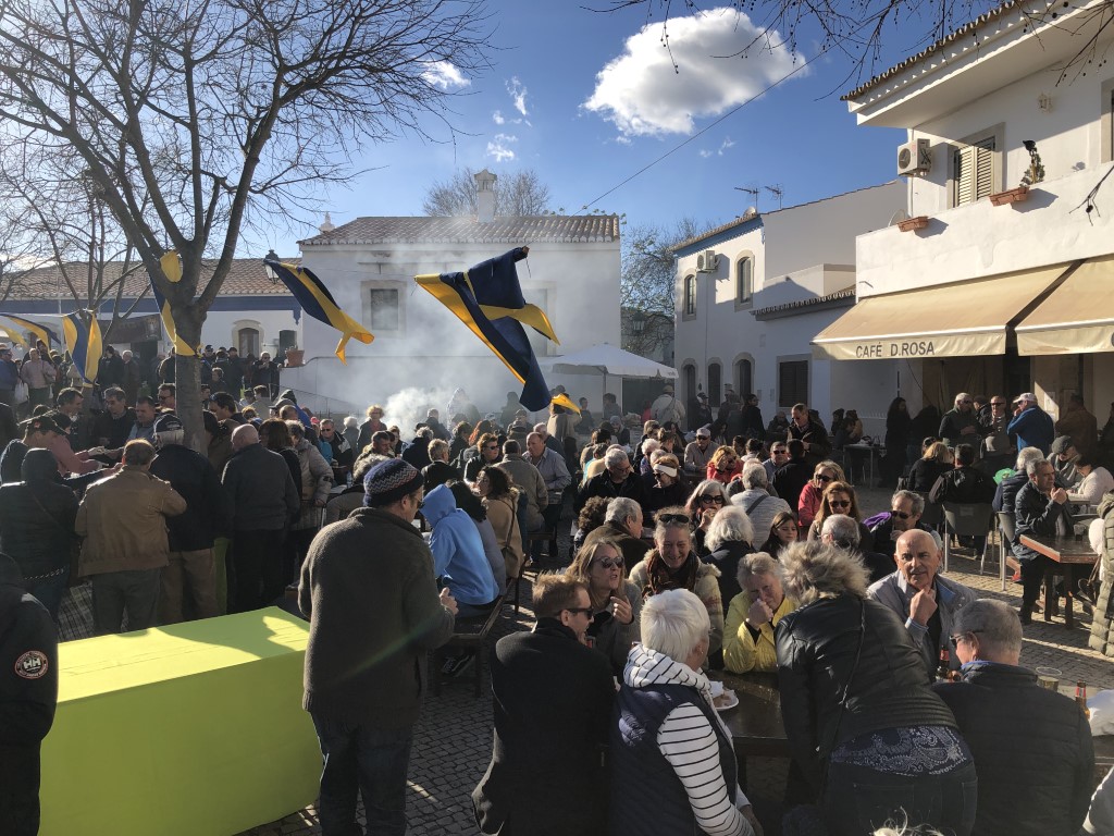Sul Informação - Chouriças voltaram a ser motivo de festa em Querença