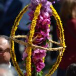 Sul Informação - Fotogaleria: São Brás de Alportel voltou a sair à rua com Tochas Floridas e gritos de aleluia