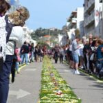 Sul Informação - Fotogaleria: São Brás de Alportel voltou a sair à rua com Tochas Floridas e gritos de aleluia