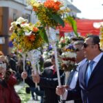 Sul Informação - Fotogaleria: São Brás de Alportel voltou a sair à rua com Tochas Floridas e gritos de aleluia
