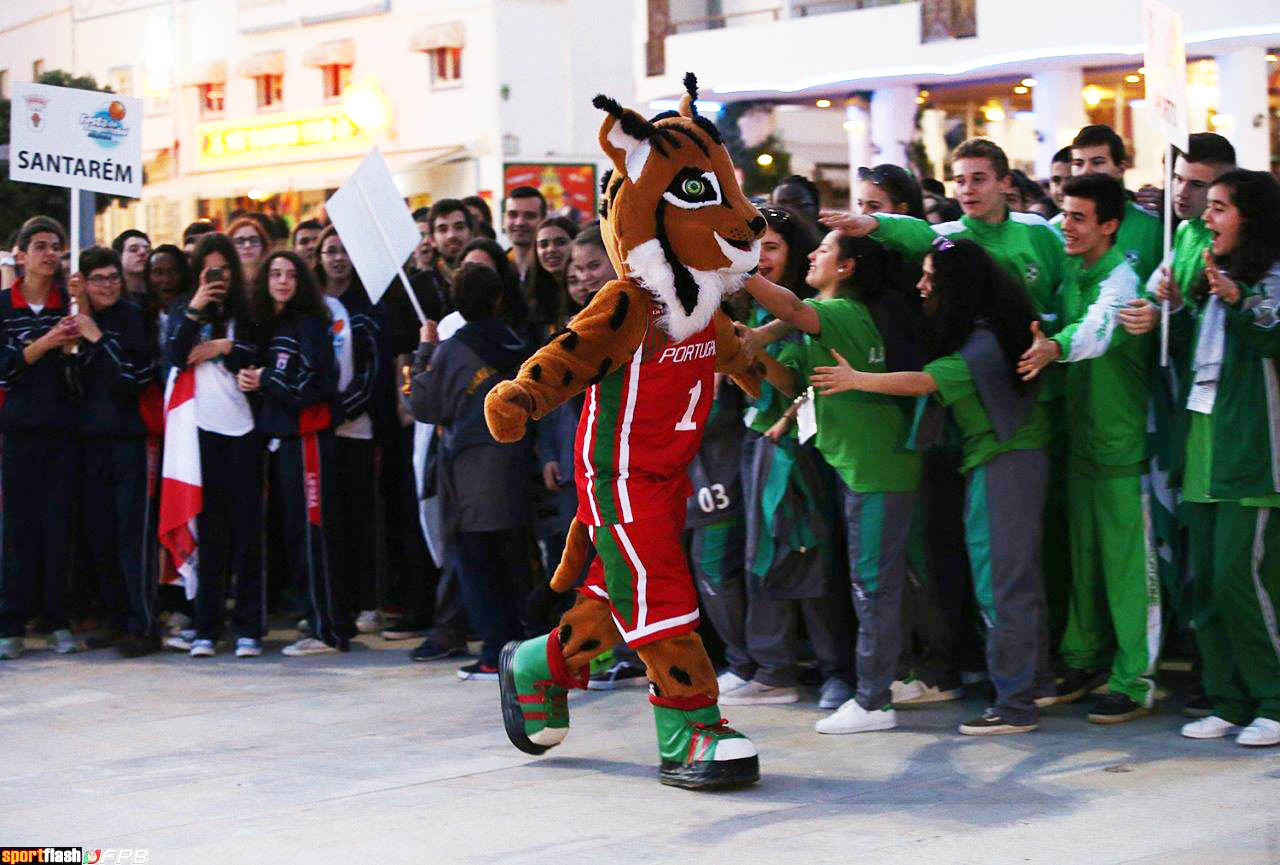 Sul Informação - Festa do Basquetebol começou com chegada de 1300 jovens a Albufeira (com fotos)
