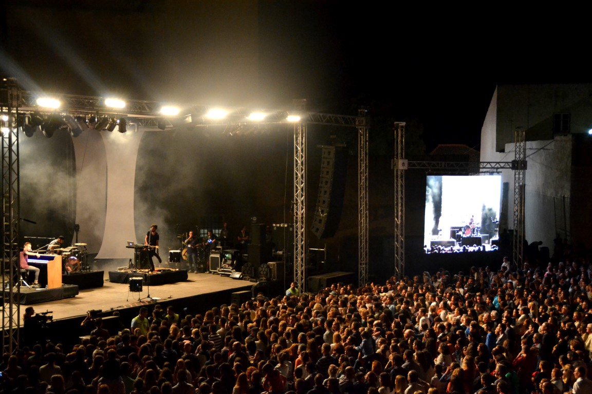 Sul Informação - FOTOGALERIA: 8500 pessoas no Festival F na primeira noite e hoje há mais! (Atualizada)