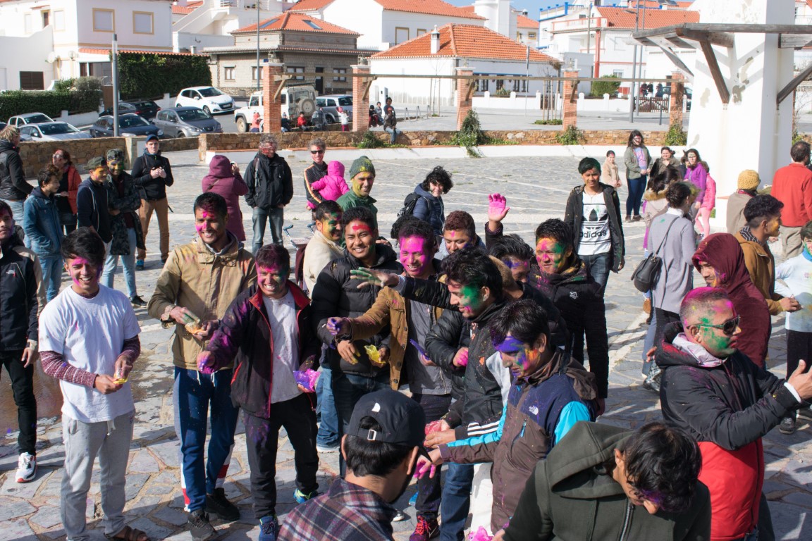 Sul Informação - Festival Holi ajuda a integrar imigrantes na Zambujeira do Mar