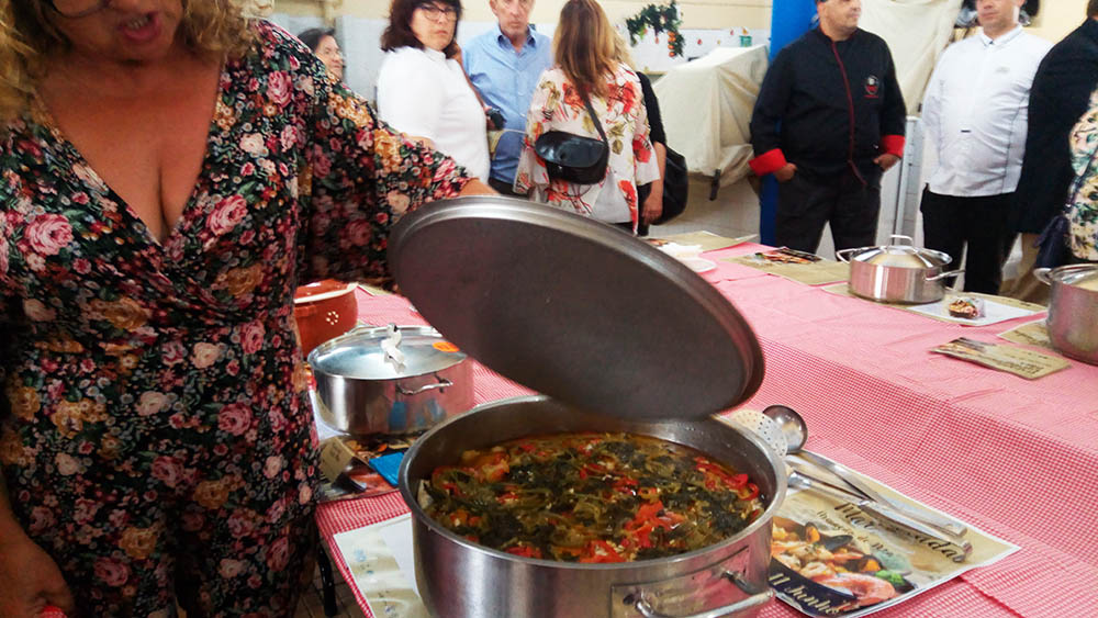 Sul Informação - Festival da Caldeirada arranca amanhã em Armação de Pêra com receitas entre a tradição e a inovação