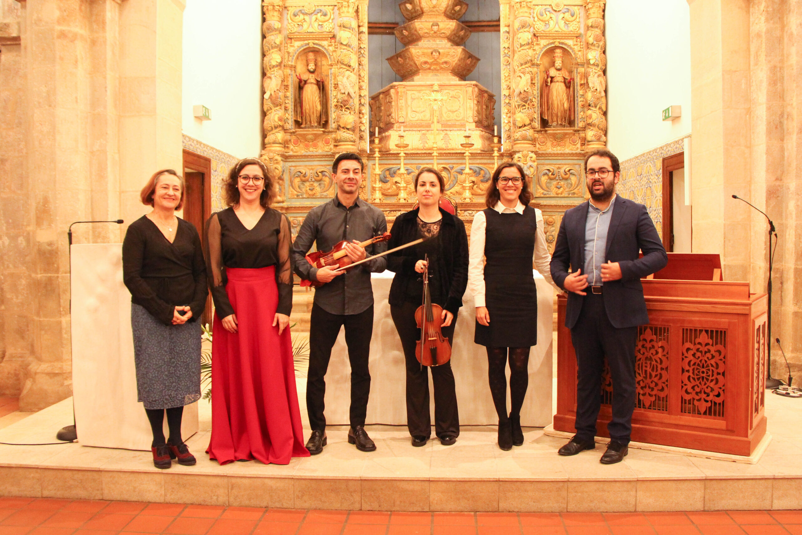 Sul Informação - Festival juntou dezenas à volta de um órgão positivo na Igreja Matriz de Loulé