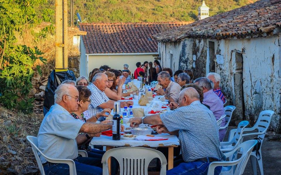Sul Informação - Festa volta a animar a Fornalha, o sítio onde moram três pessoas