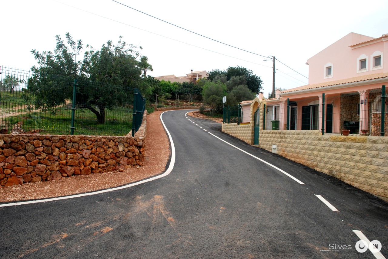 Sul Informação - Ruas de Venda Nova (Silves) foram repavimentadas