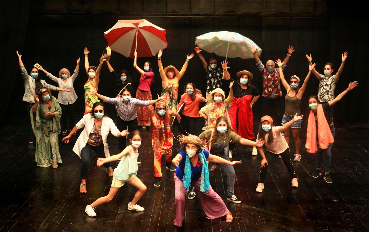Sul Informação - Vizinhos de Faro levam peça de teatro comunitário ao Teatro das Figuras