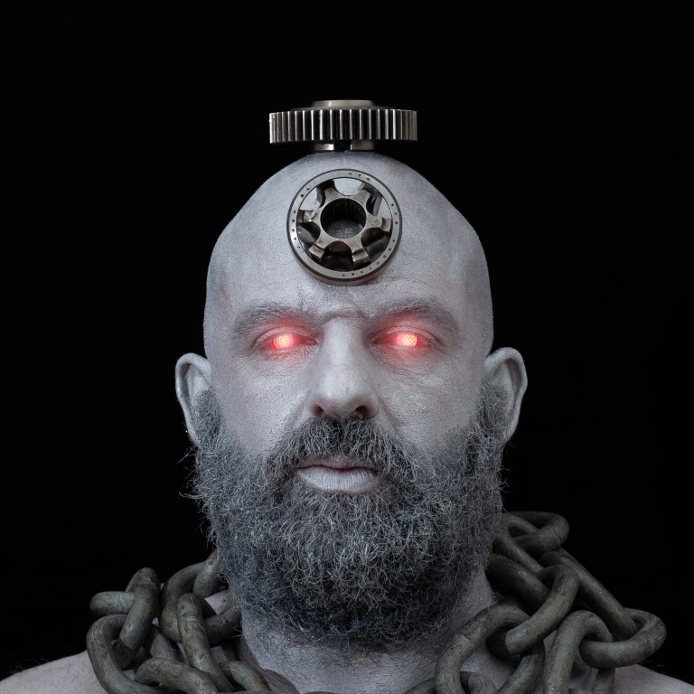 Sul Informação - Exposição em Faro mostra como 11 artistas transformaram cabeças