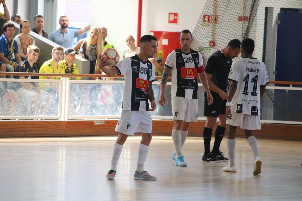 Sul Informação - Portimonense empata com Candoso e deixa fugir título da II Divisão de Futsal