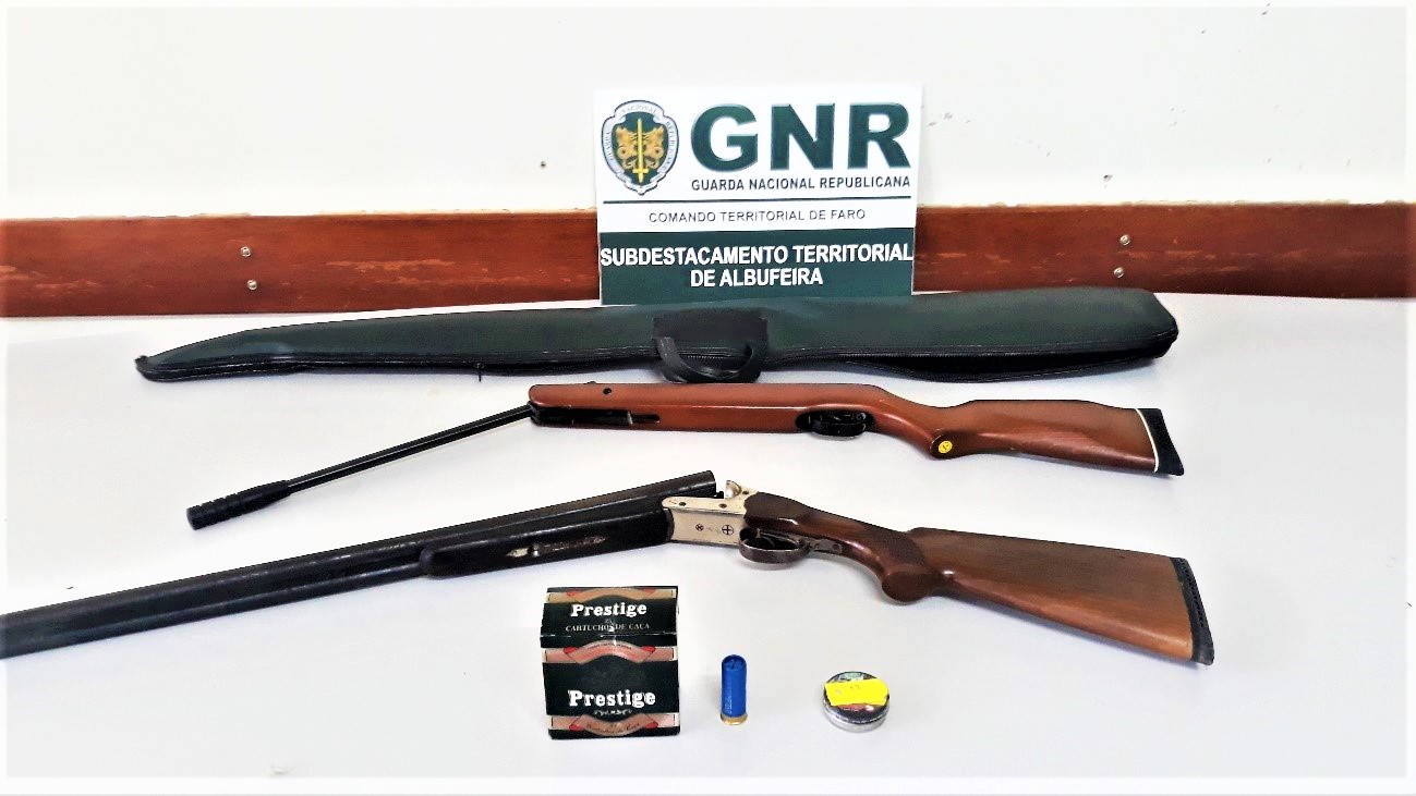 Sul Informação - Apreendidas armas de fogo usadas por idoso para ameaçar