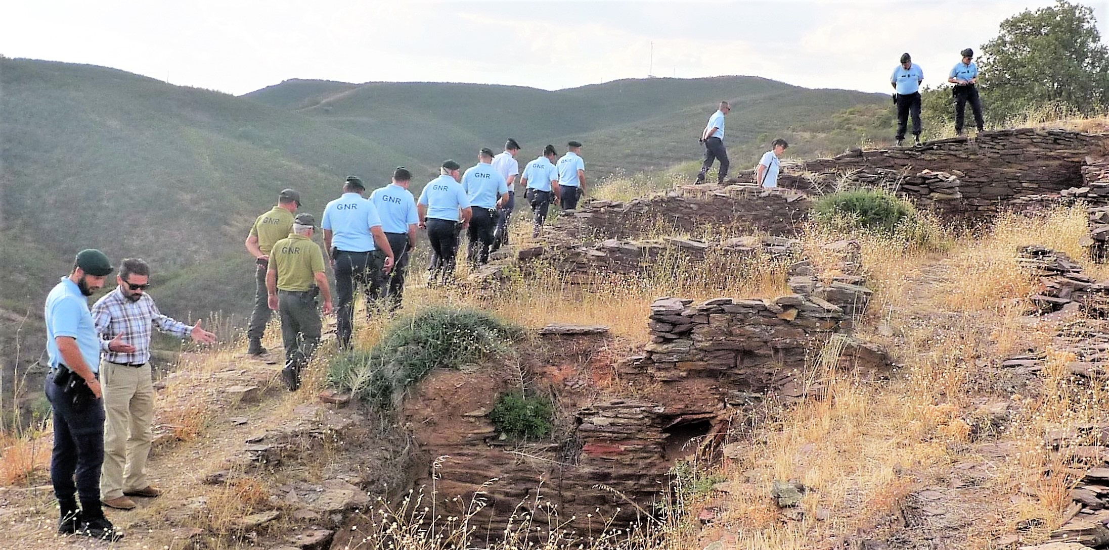 Sul Informação - Guardia Civil mostra à GNR do Algarve como protege património histórico de Espanha