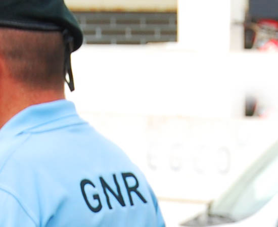 Sul Informação - Homem que raptou o filho de seis anos da companheira foi detido pela GNR