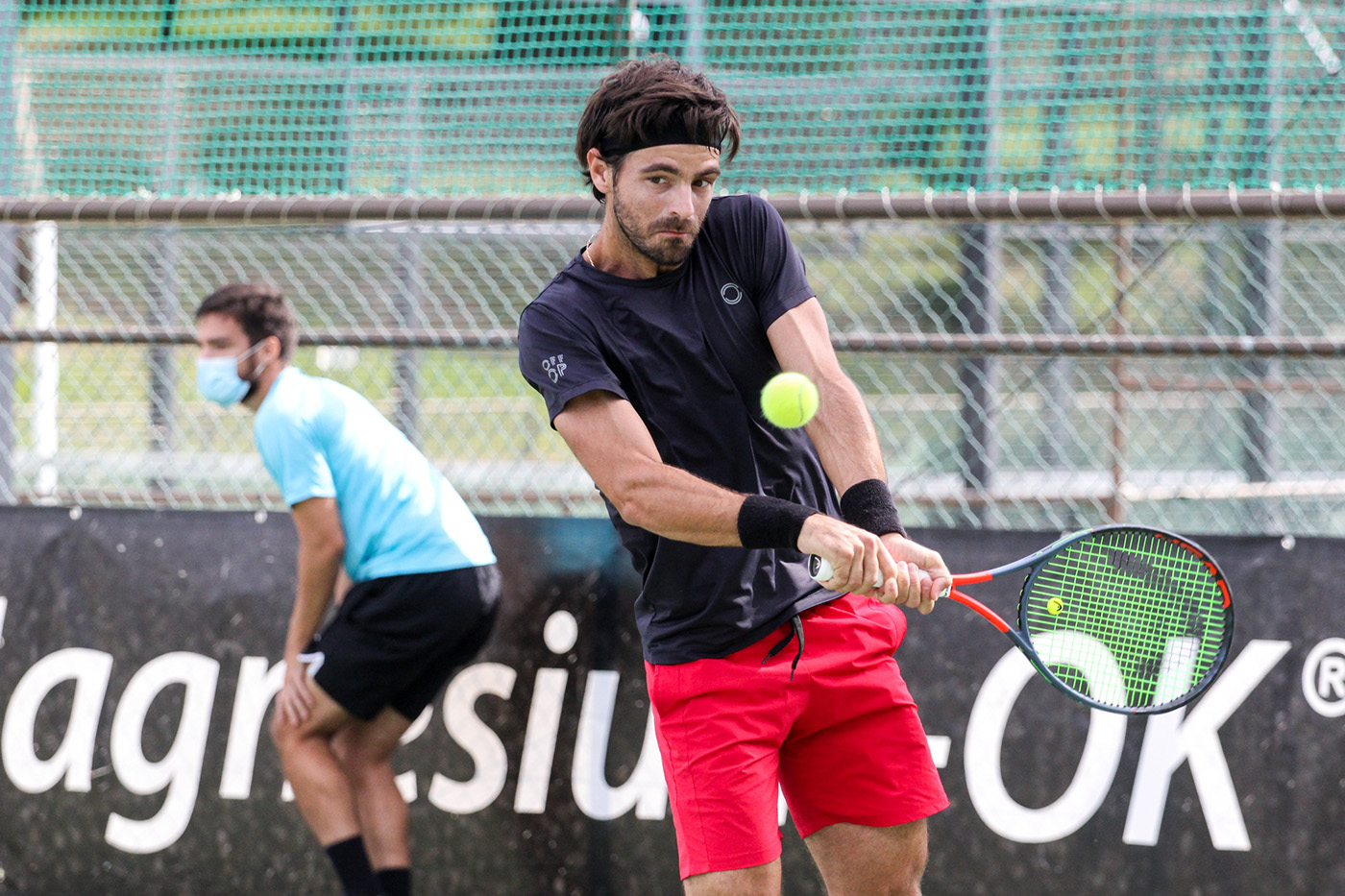 Sul Informação - Tenista Gastão Elias também está na segunda ronda de torneio em Vale do Lobo