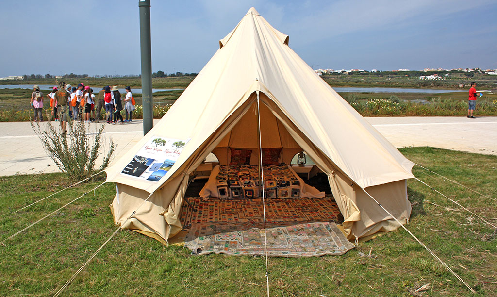 Sul Informação - Primeiro caminhar e depois acampar com estilo no Festival do Ameixial