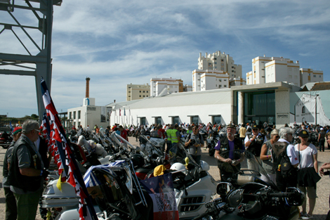 Sul Informação - Mais de 300 Goldwing estacionaram frente ao Museu de Portimão