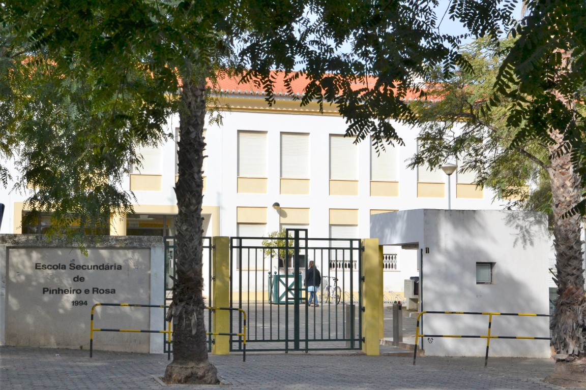Sul Informação - Greve da Função Pública com «forte adesão» fecha escolas e afeta hospitais