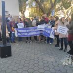 Sul Informação - Professores da secundária Pinheiro e Rosa manifestaram-se frente à escola