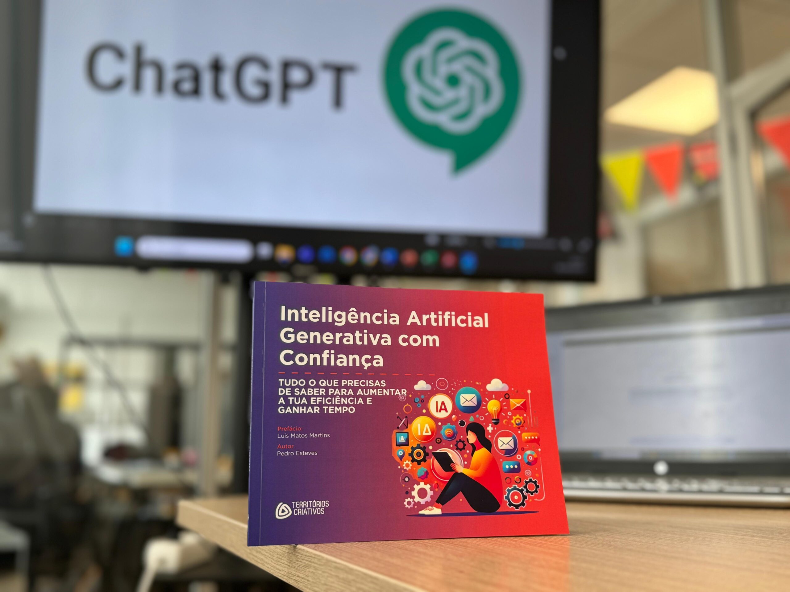 Sul Informação - Jovem portimonense lança livro sobre Inteligência Artificial Generativa