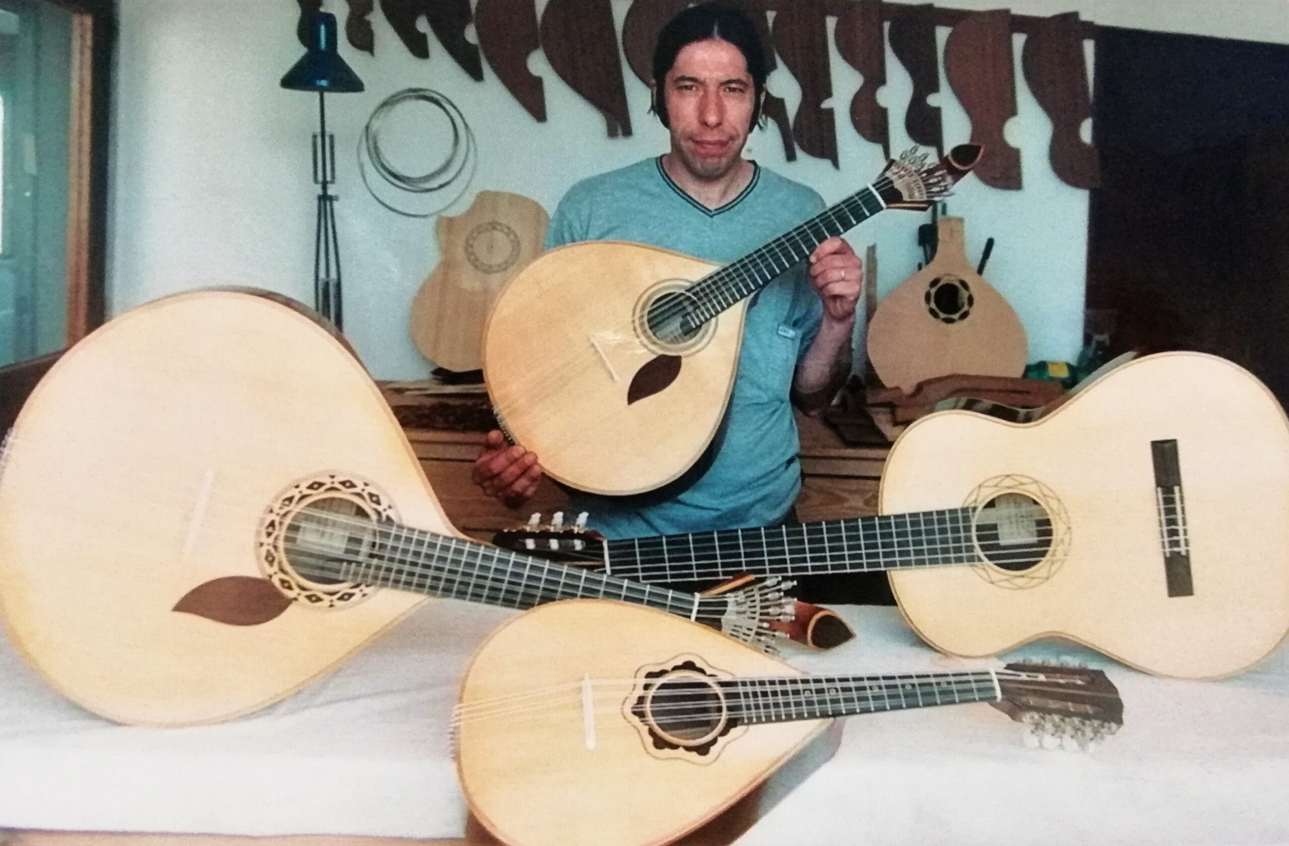 Sul Informação - Construtor de guitarras recordista do Guinness “reforça” Loulé Criativo
