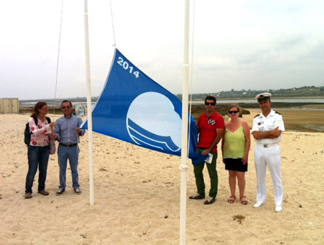 Sul Informação - Bandeira Azul foi hasteada em três praias de Olhão
