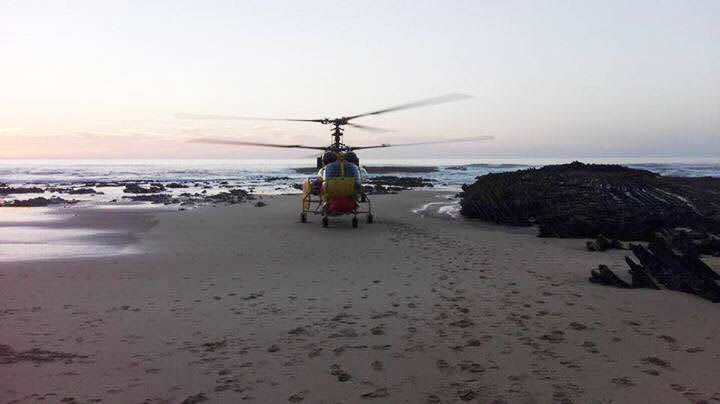 Sul Informação - Queda na Praia Pipa em Aljezur faz um ferido grave (com fotos)