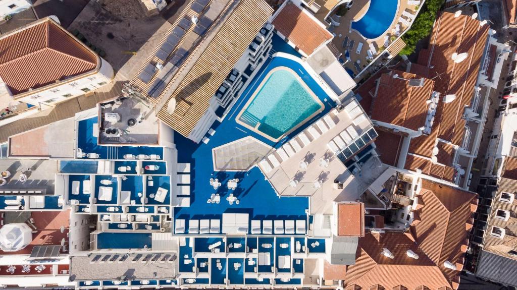 Sul Informação - Grupo Mercan compra Hotel Califórnia Urban Beach em Albufeira por 13 milhões