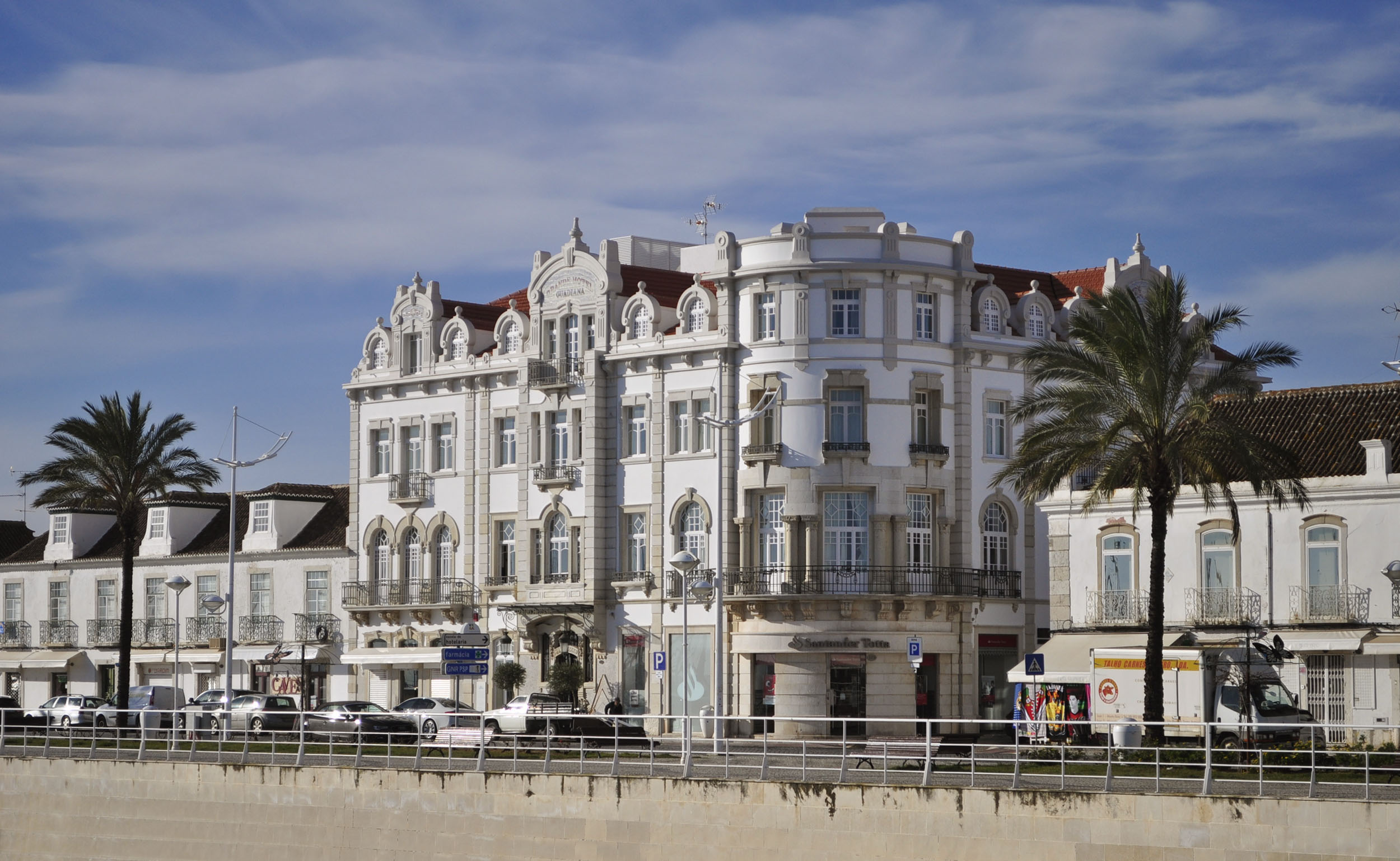 Sul Informação - Já abriu o primeiro hotel de 5 estrelas de Vila Real de Santo António
