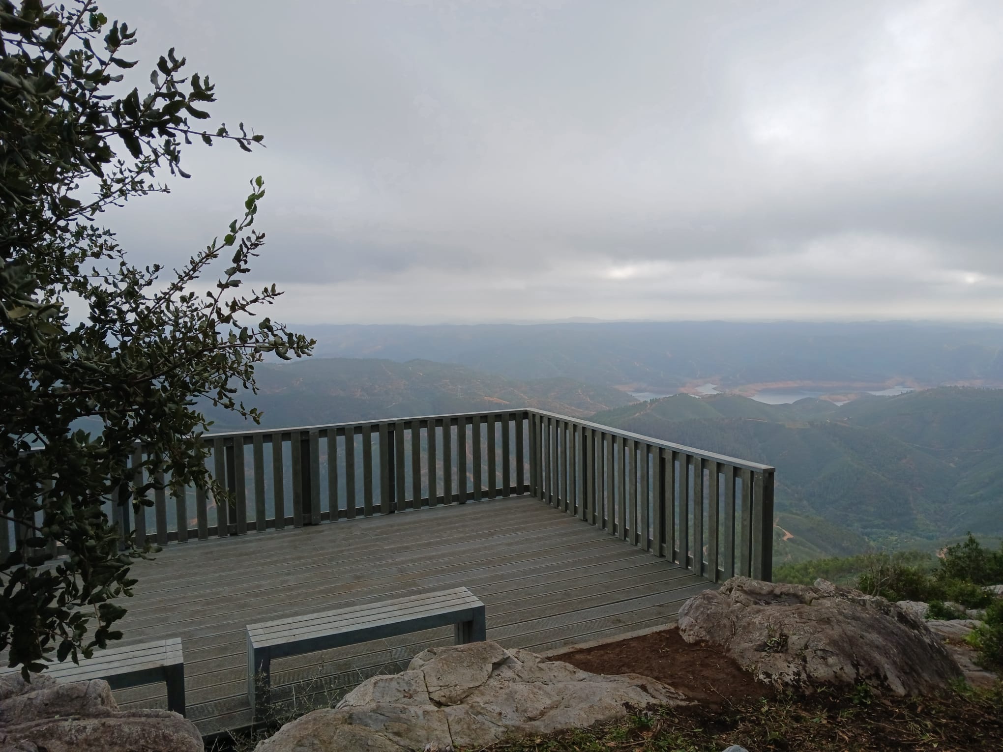 Sul Informação - Miradouro do Castelo de Alferce está pronto para receber visitantes