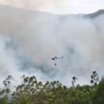 Sul Informação - Dois canadairs, dois aviões ligeiros e três helicópteros ajudaram a controlar fogo na Serra de Monchique