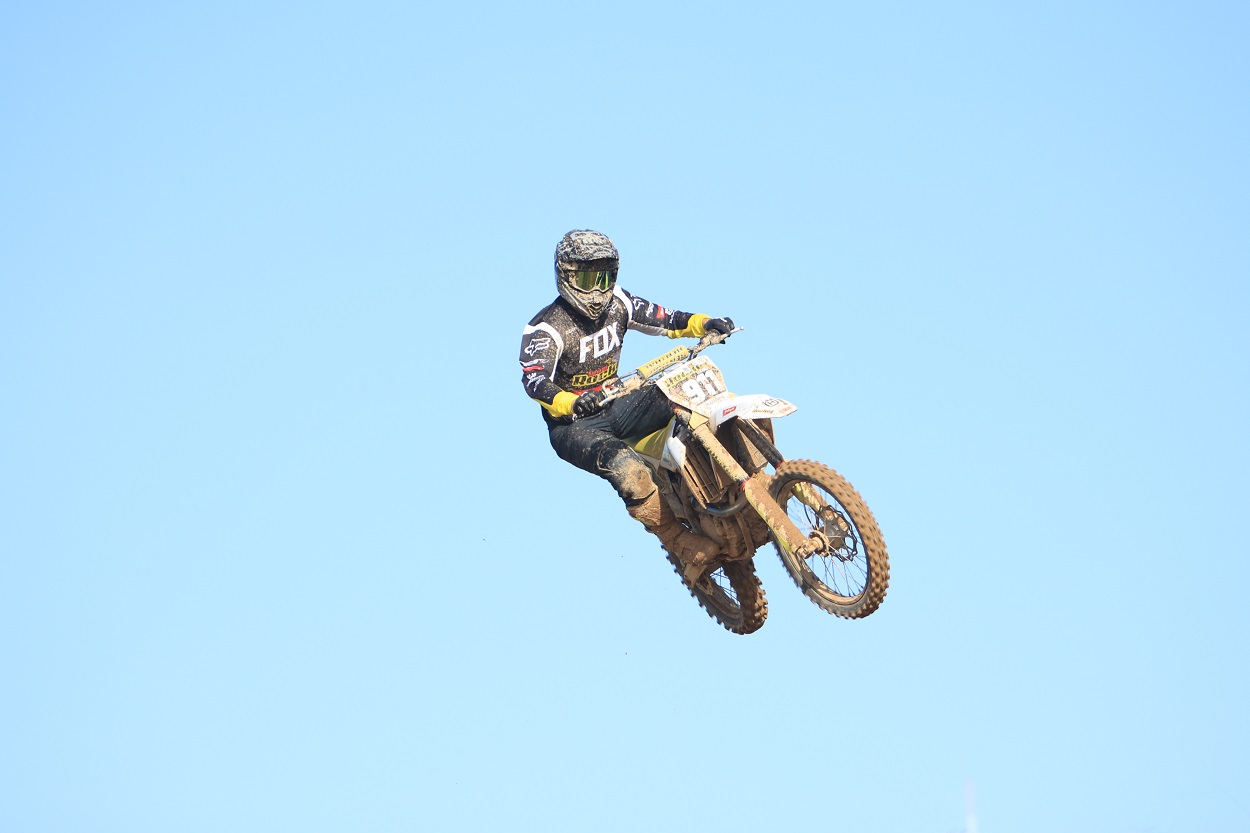 Sul Informação - Cortelha prepara Circuito de Motocross com Track Day