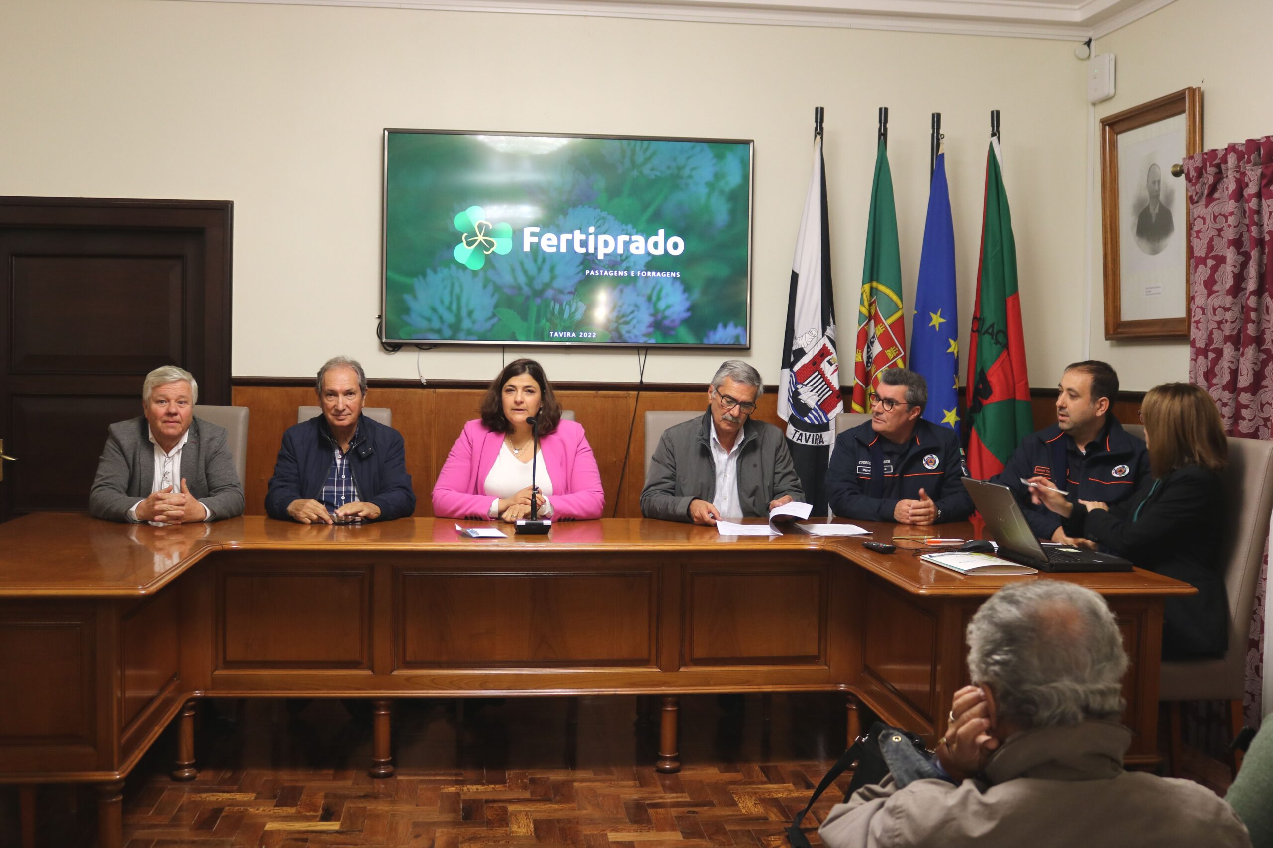 Sul Informação - Tavira assina protocolo com caçadores para manutenção das pastagens